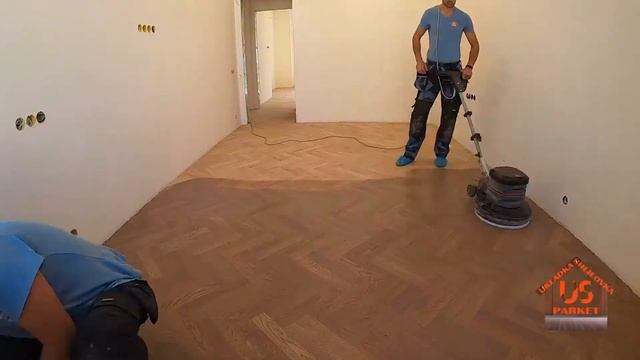 Цветное масло для паркета ADESIV WB OIL смотреть онлайн