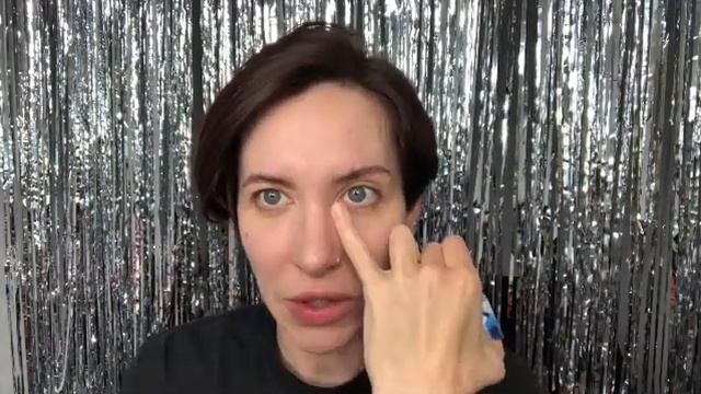 Красные глаза. Какими каплями пользуются на ТВ смотреть онлайн