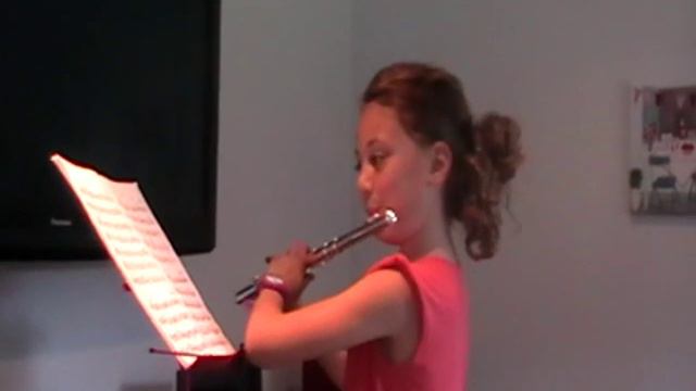 Milly V Smith - Grade 4 Flute Study in D minor - Popp смотреть онлайн