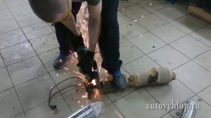 Катализатор Вольво. Замена катализатора и гофры Volvo S40 . Москва