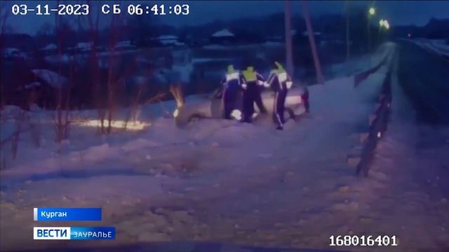 Жителя Звериноголовского района задерживали два экипажа ДПС смотреть онлайн