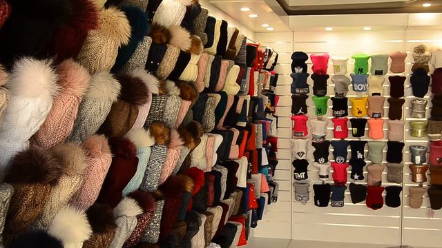 Головные уборы оптом. Шапки Склад Одесса 7км