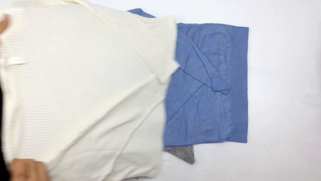 Мешок № 015107. Тонкие Свитера . КРЕМ Арт 3177. Вес 30 кг. Кол-во 116 шт