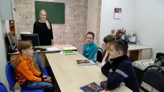 Фрагмент урока английского языка в студии ЕВРОПА. Старшие школьники. смотреть онлайн