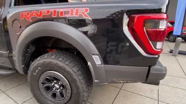 This New 2021 Ford F-150 Raptor 4X4 Off-Road Is The Only Rival To Ram 1500 TRX смотреть онлайн