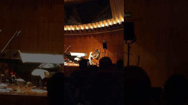 Having never written a note for percussion (James Tenney) - Evelyn Glennie смотреть онлайн