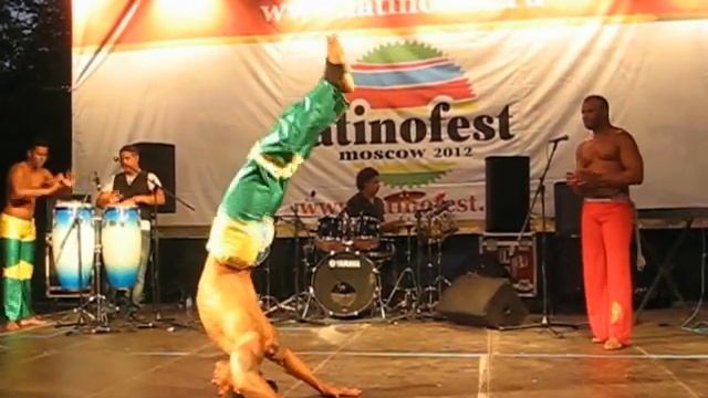 Capoeira at LatinoFest 2012 - Moscow, Russia - Broadway Ballet group смотреть онлайн