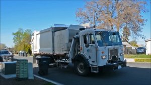 Heil DuraPack Python Garbage Truck