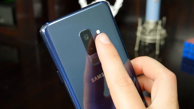 How To Check Your Blood Pressure on the Samsung Galaxy S9 смотреть онлайн