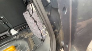 Вода в багажнике, Ford C-Max. Устраняем течь.