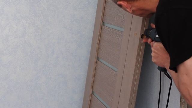 Установка замка на межкомнатные двери | Устанавливаем двери сами смотреть онлайн