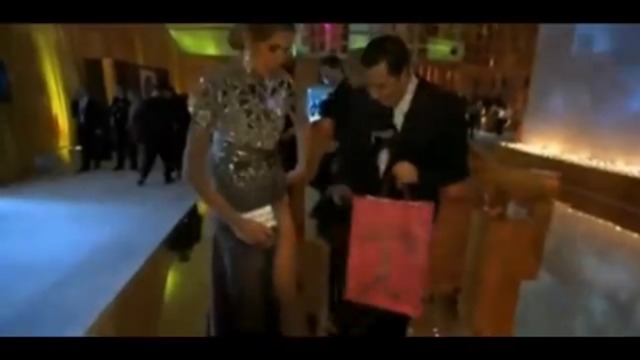 Хайди Клум на вечеринке Элтона Джона смотреть онлайн