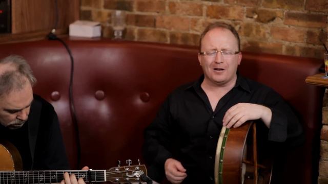 Galway Arms Sunday Session - Paddy Homan & Friends - Dirty Old Town смотреть онлайн