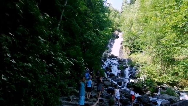 Озеро Рица. Выходной день в горах. Июнь 2021 смотреть онлайн