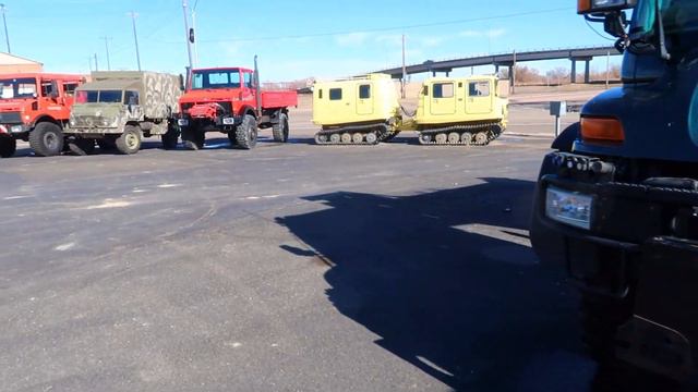 OVERLANDER PARADISE: UNIMOG Parking Lot Walk-Through - La Junta, Colorado смотреть онлайн