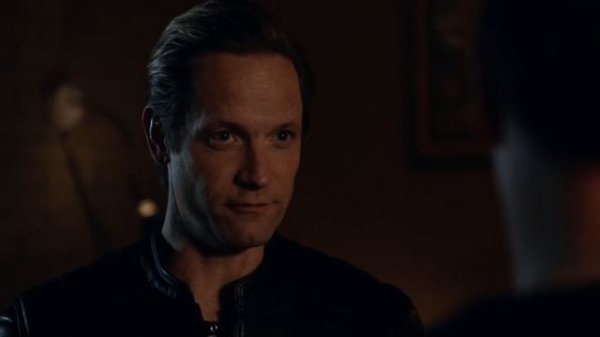 Arrowverse  All the Reverse Flash appearances in a chronological order Season 5 update