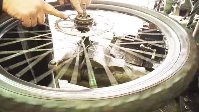 Самый лучший вариант мотовелосипеда с двигателем от триммера. ??