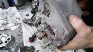 Замена подшипников генератора на Toyota Premio 1ZZ-fe