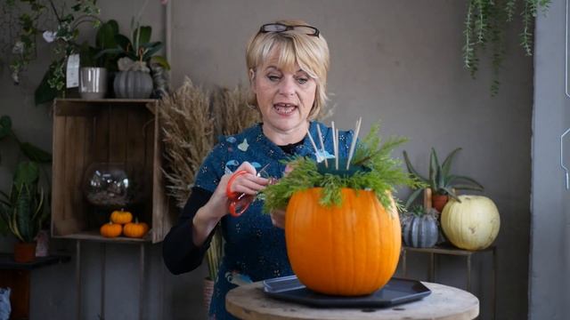 How To Make A Flower Arrangement-Pumpkin Flower Arranging - Arranging Flowers In A Pumpkin FLORISTR