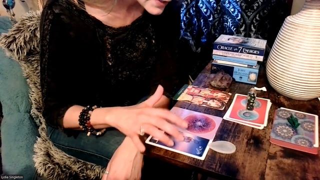 Oracle Reading 4: 3 piles смотреть онлайн