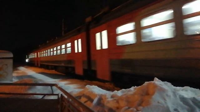 Электричка ЭД9Э номер 0024 Заволжье-Н.Новгород. смотреть онлайн