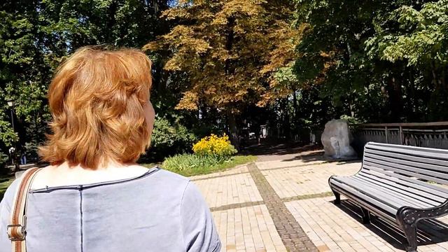 КОНЬ ЧУТЬ НЕ УВЁЛ ЖЕНУ... смотреть онлайн