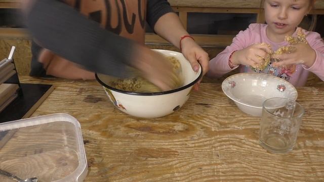 Лакомство для птиц Съедобная кормушка смотреть онлайн