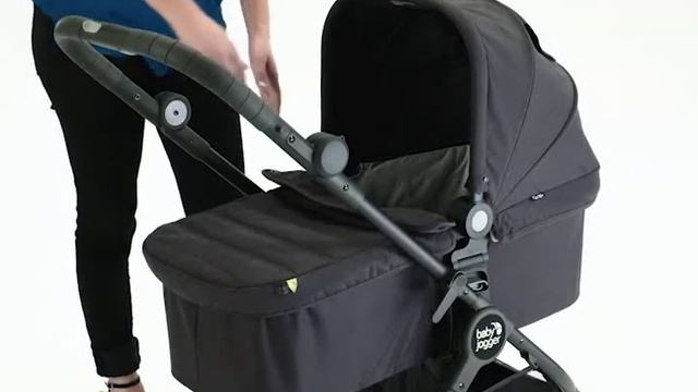 How to assemble, install and fold the city tour™ LUX foldable carrycot смотреть онлайн