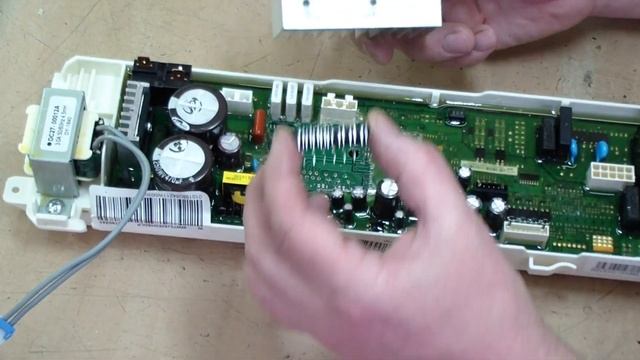 Стиральная машина Samsung digital inverter. Не крутит барабан. Ремонт платы. смотреть онлайн