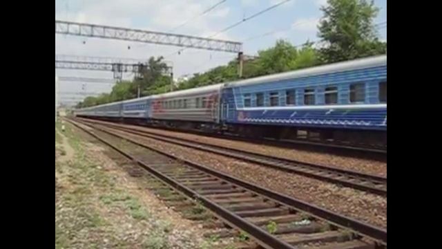 Электровоз ЧС2К-360 (ТЧЭ-33) со скорым фирменным поездом "Лотос" №005Г Москва - Астрахань.