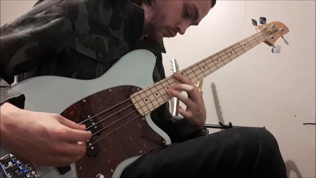 Post Malone - Circles (BASS cover) смотреть онлайн