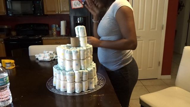 HOW TO MAKE A 3 TIER DIAPER CAKE (SUPER EASY) смотреть онлайн