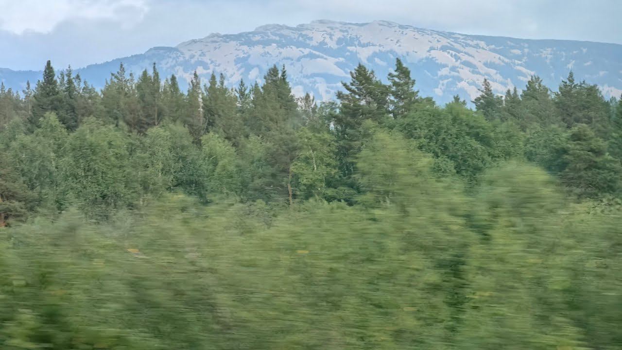 Деловые Линии избавляются от старого автопарка. Загрузился в Новороссийске. Природа Урала. смотреть онлайн