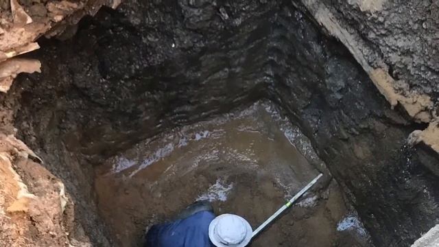 Монтаж станции биоочистки Коло Веси 5 лонг на месте выгребной ямы смотреть онлайн