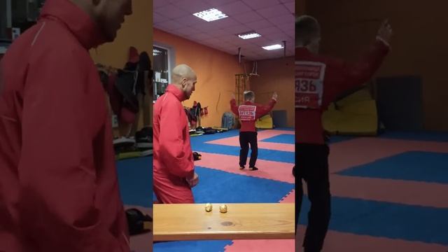 ПОЙМАЛ ТРЕНЕРА НА ВОРОВСТВЕ И НАКАЗАЛ!? смотреть онлайн