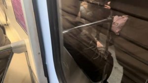 Минск, Беларусь, поездка от Малиновки до Уручья, по Московской линии метро // 8 января 2024 года