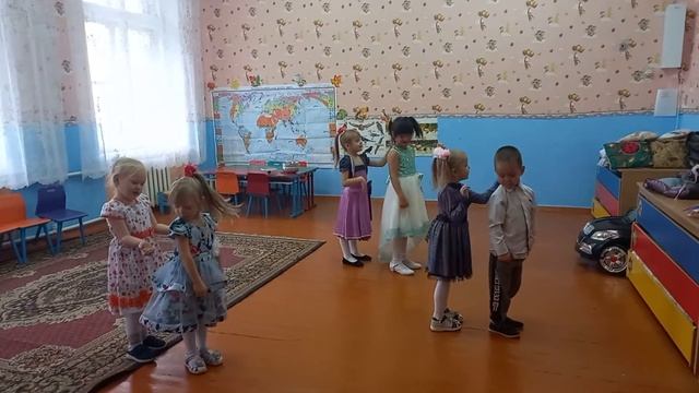 ТАНЕЦ РАЗ ЛАДОШКА,ДВА ЛАДОШКА смотреть онлайн