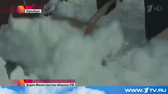 Кадеты вышли на расчистку дворов смотреть онлайн