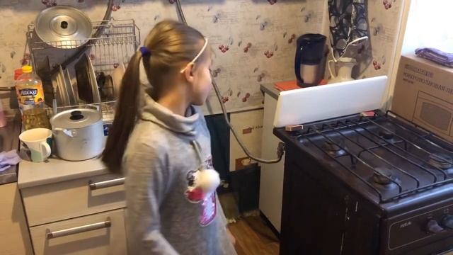 Установка и подключение газовой плиты.Газо-Электрическая плита Hansa FCMW58240 смотреть онлайн