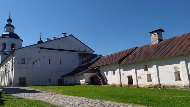 В Кирилло-Белозерском монастыре смотреть онлайн