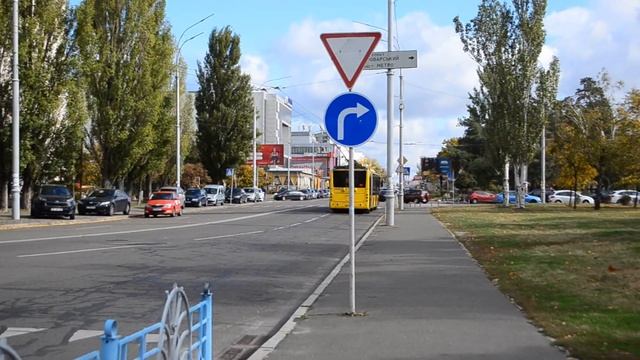 [6.10.2019] "Троллейбусный бум" на Дарнице смотреть онлайн