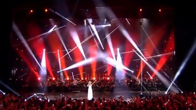 Как поет Валя Карнавал вживую? Как не попадая в ноты получить платиновый диск? Звезды ТикТока поют? смотреть онлайн