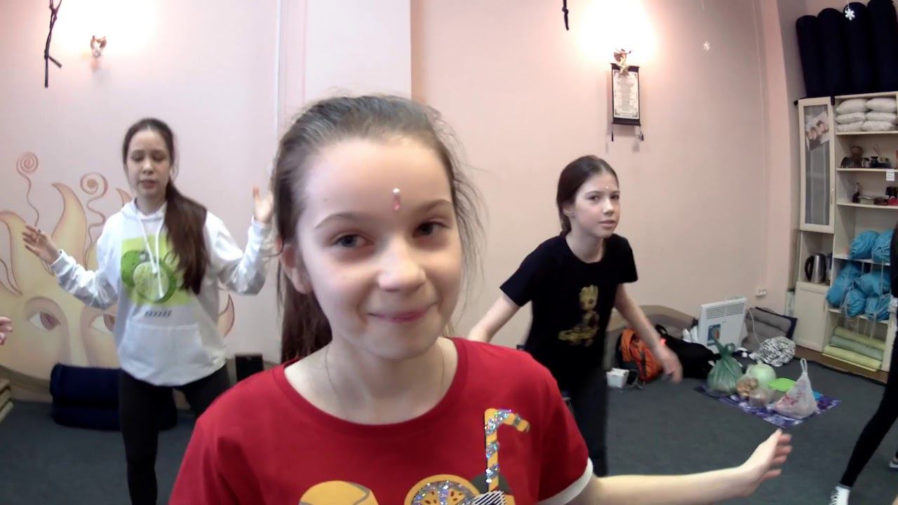 Праздник в студии 08.03.2020 смотреть онлайн