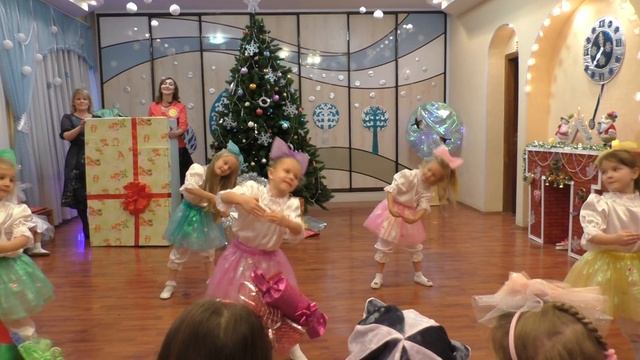 Средняя группа танец Куклы смотреть онлайн