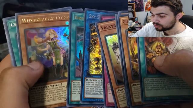 Yugioh 2020 Mega Tin Case Opening! смотреть онлайн
