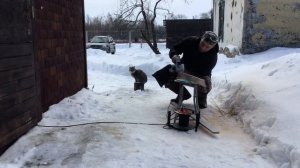 ПОДОКОННИК И ОТКОСЫ ИЗ ЛАМИНАТА ДЛЯ ДОМИКА В ДЕРЕВНЕ)