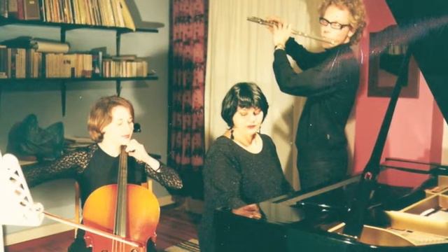 Petite Suite (part 3) Yannis Constantinidis by Orfeus Trio смотреть онлайн