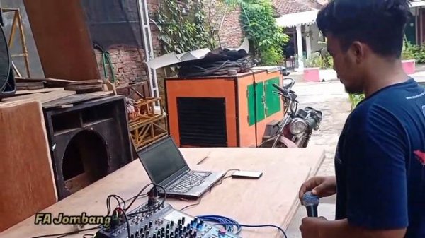 Review Mixer YAMAHA MG12XU mantap