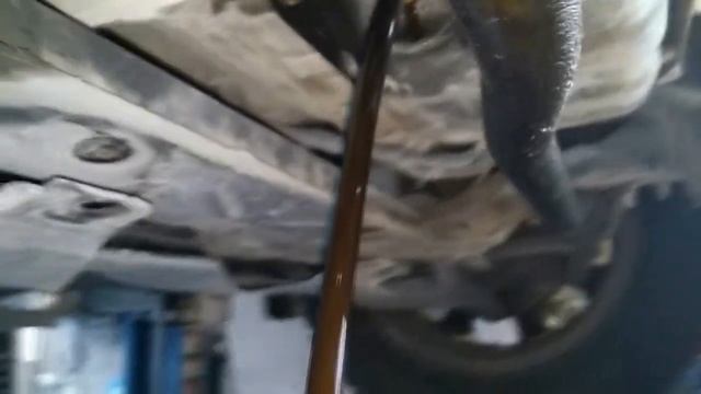 Infiniti FX35 Замена моторного масла Infiniti FX35 engine oil change смотреть онлайн