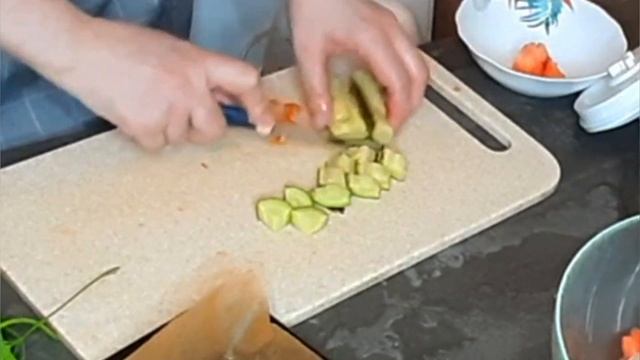 САЛАТ "МАКФУСА"из печеных кабачков(арабская кухня) смотреть онлайн